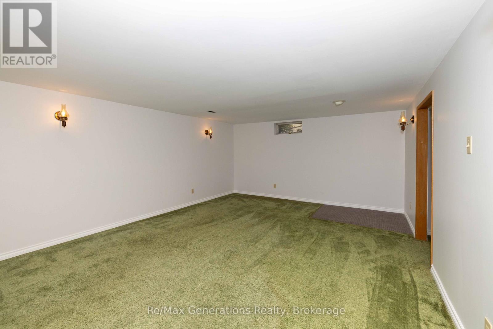 121 LOYOLA PLACE - 15