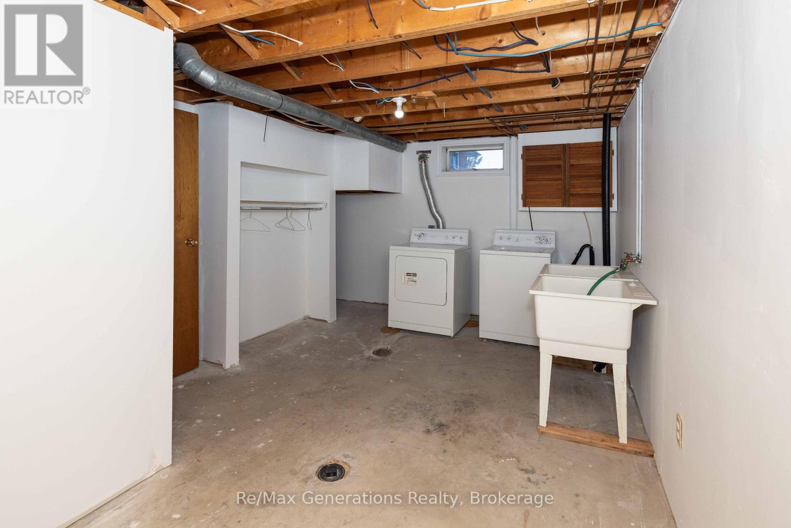 121 LOYOLA PLACE - Image 19