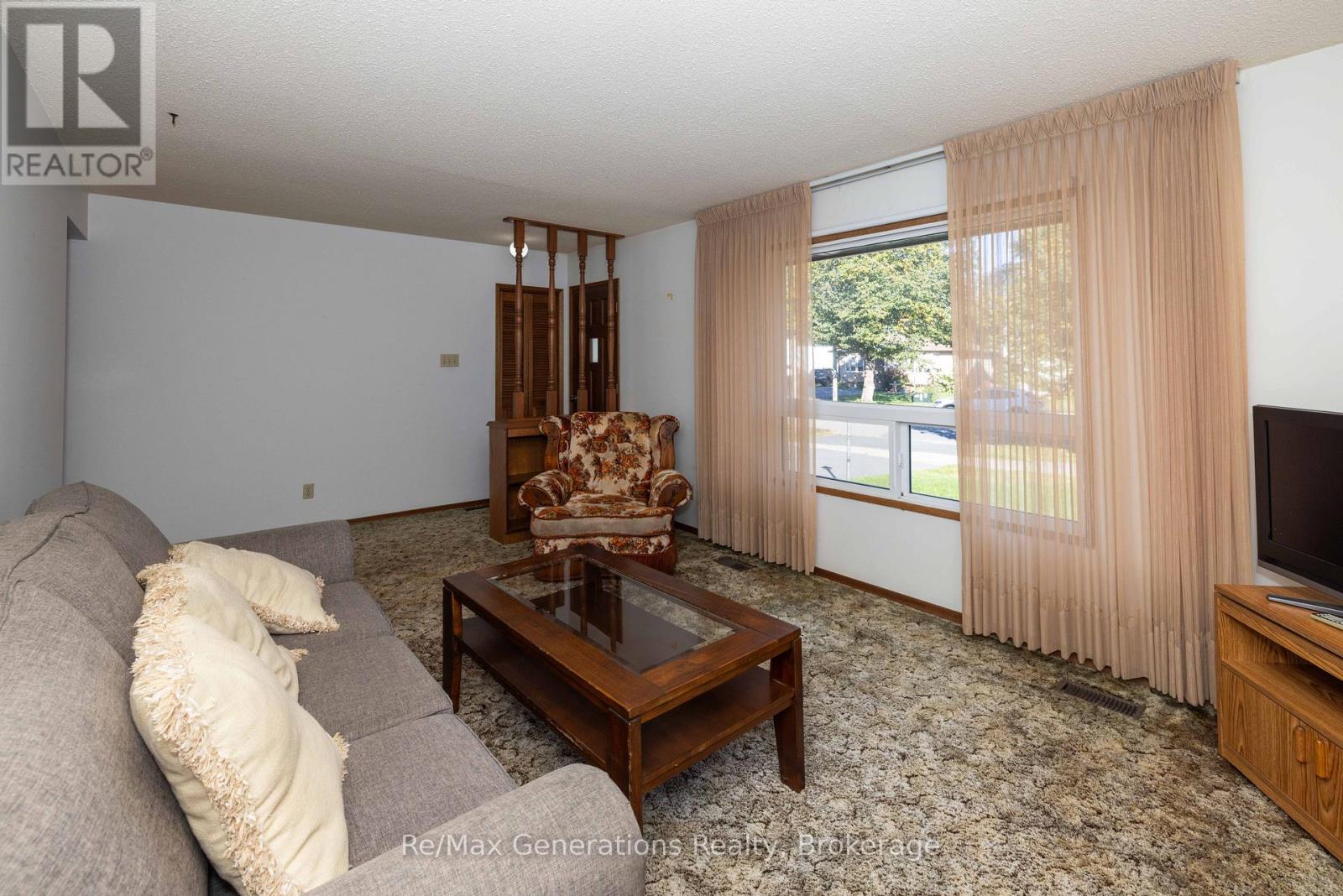 121 LOYOLA PLACE - Image 8