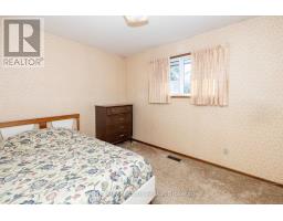 121 Loyola Place, Thunder Bay, ON P7C5N6 Photo 12