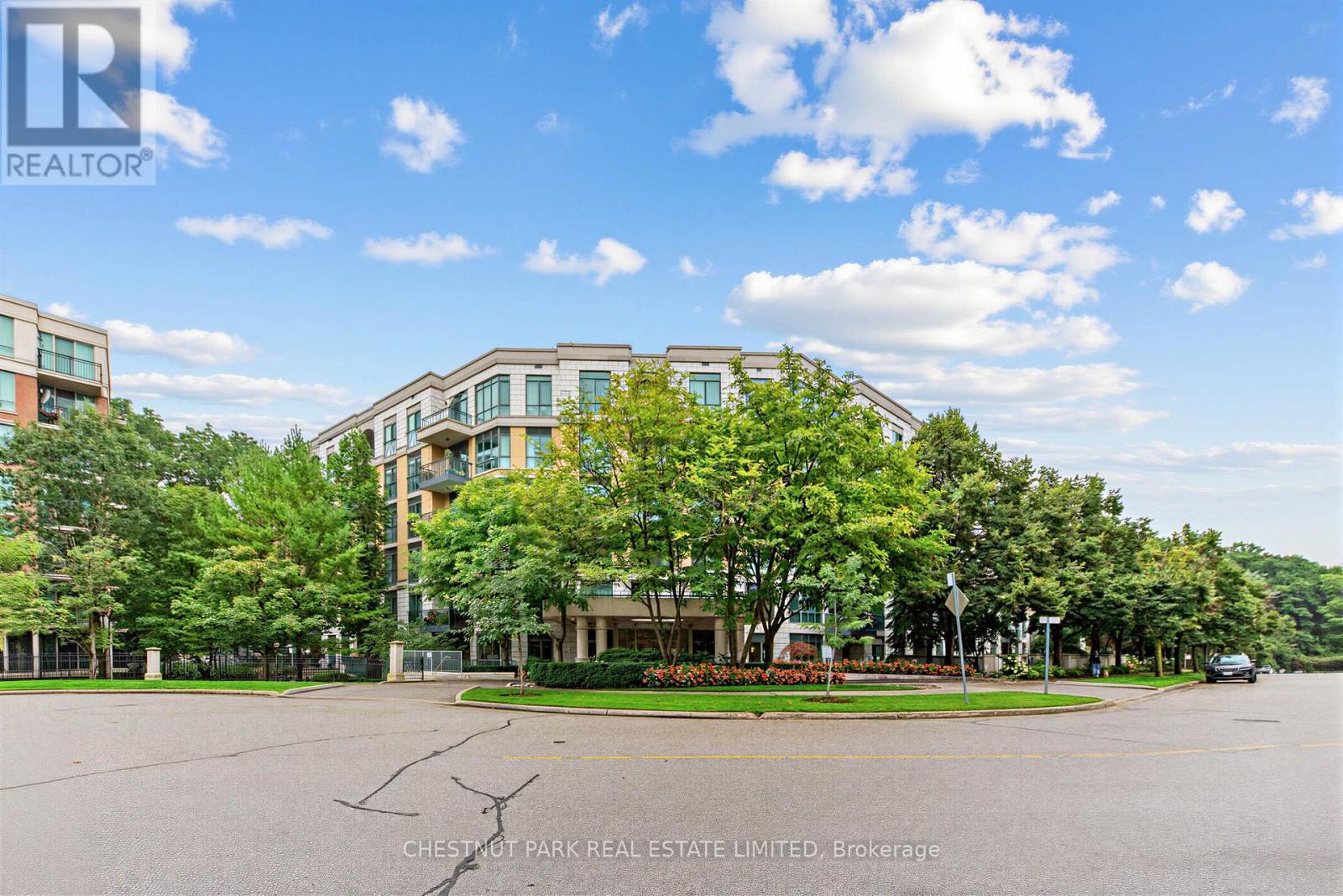 #102 11 WILLIAM CARSON CRESCENT - 2