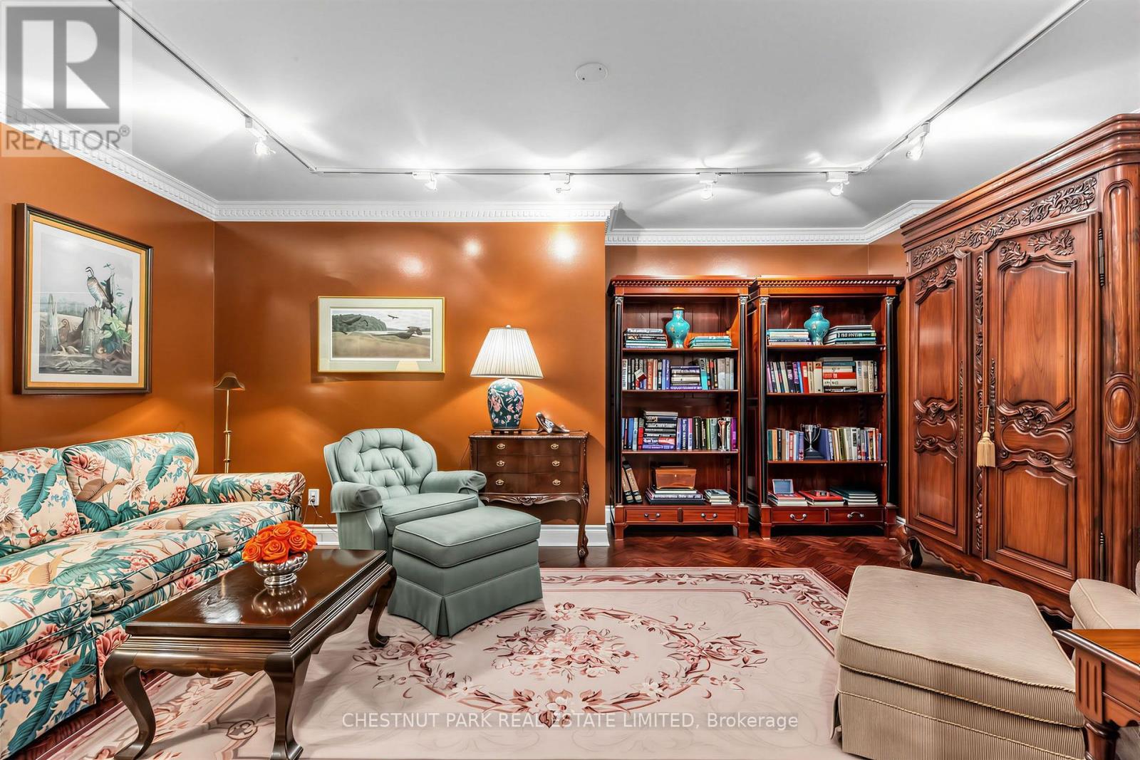 #102 11 WILLIAM CARSON CRESCENT - 9