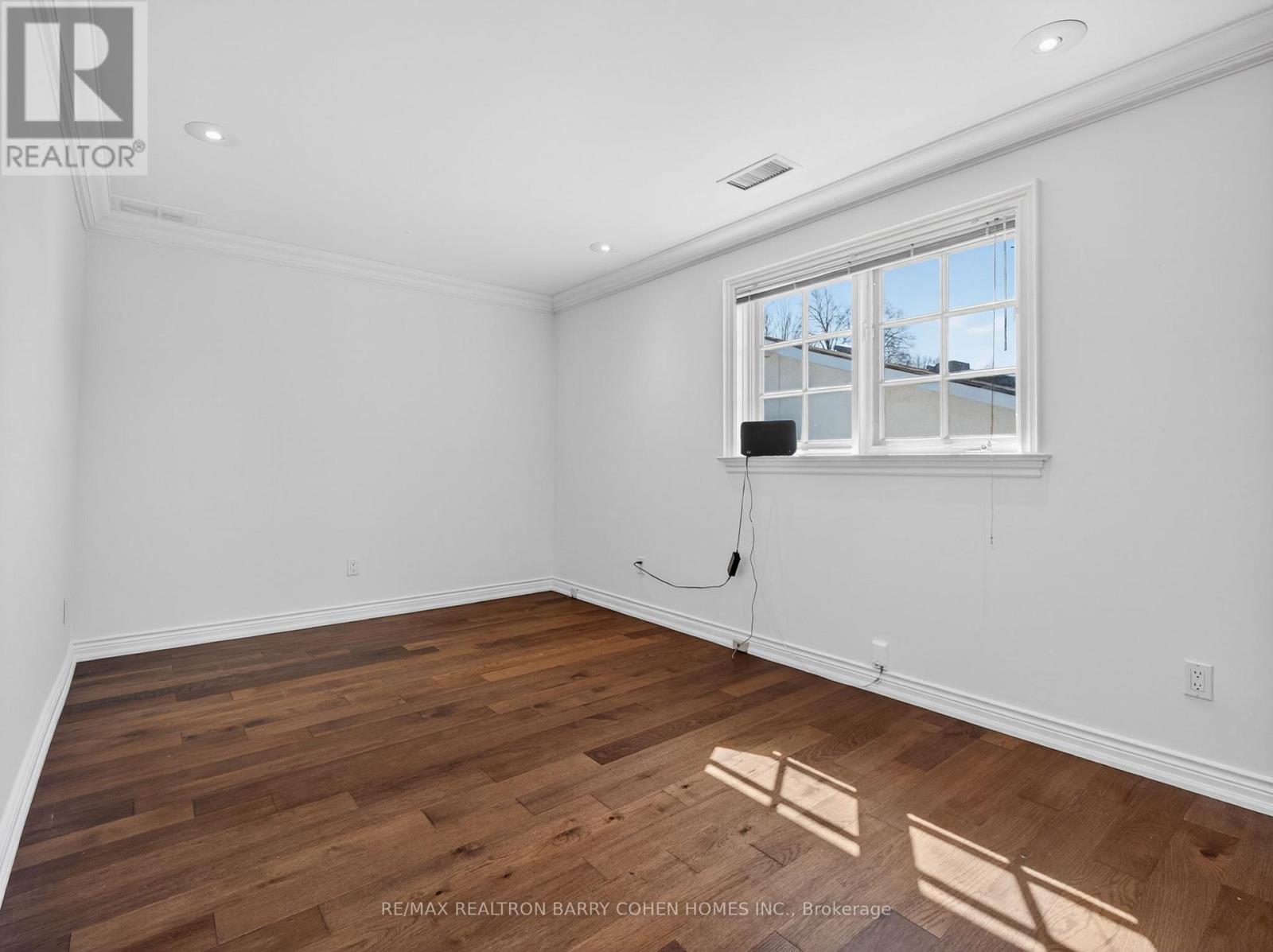 25 HARLINGTON ROAD - 25