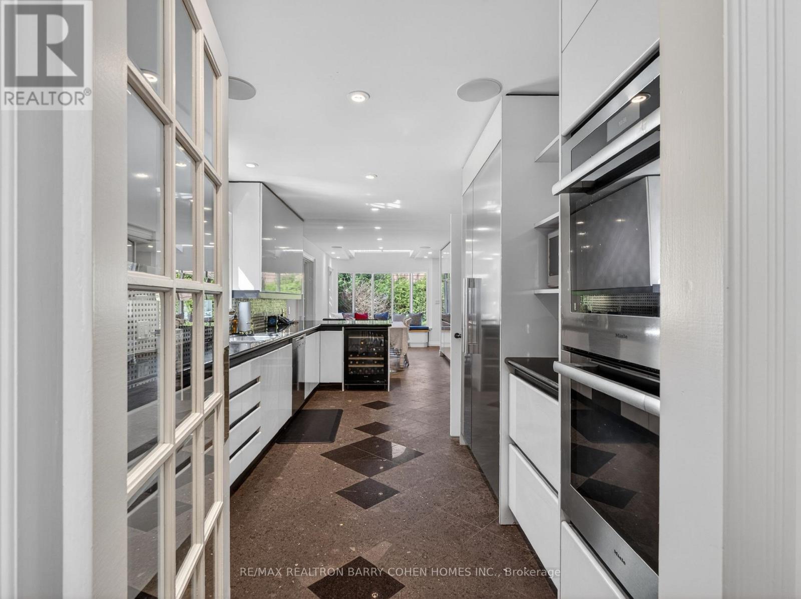25 HARLINGTON ROAD - 8