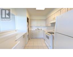 1823 - 33 Harbour Square, Toronto, ON M5J2Z6 Photo 6