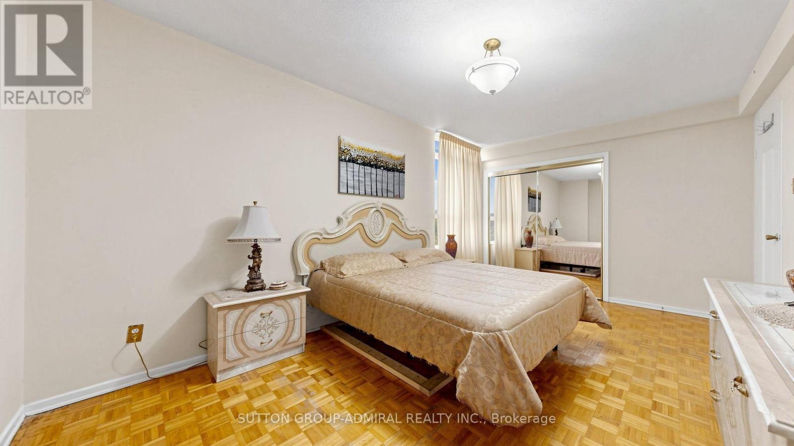 #1804 2550 PHARMACY AVENUE - 26