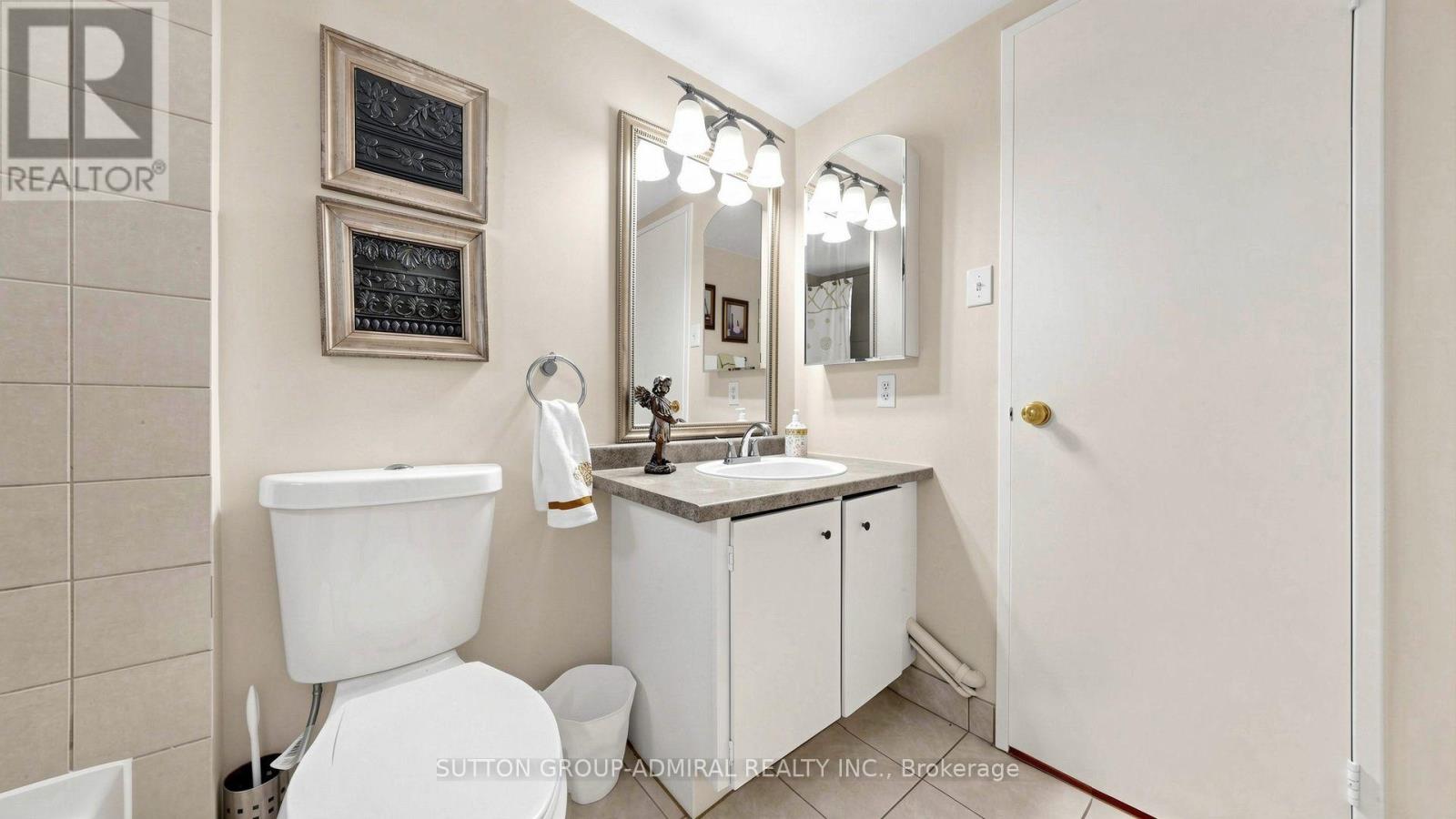 #1804 2550 PHARMACY AVENUE - 27