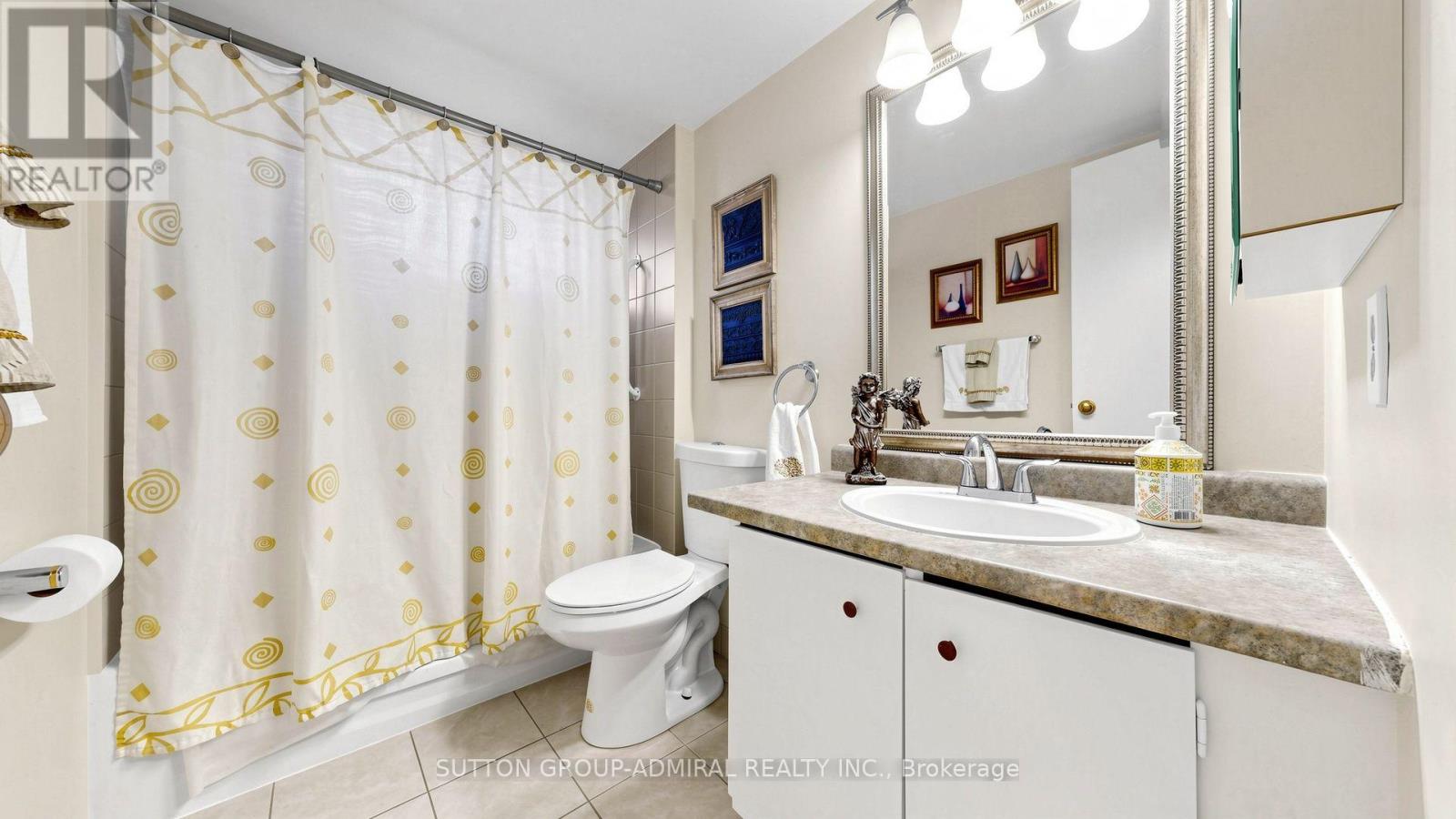 #1804 2550 PHARMACY AVENUE - 28