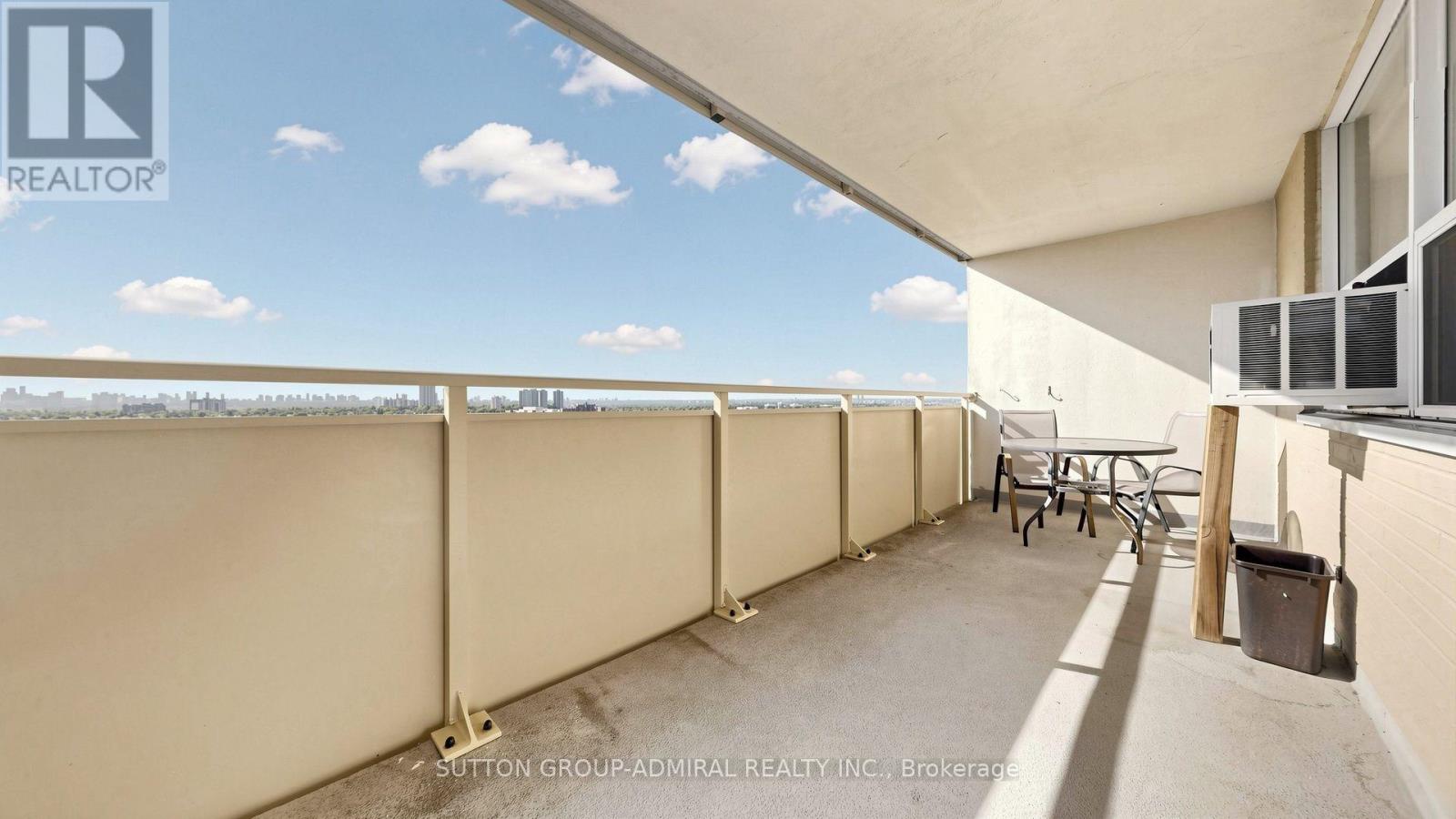 #1804 2550 PHARMACY AVENUE - 32
