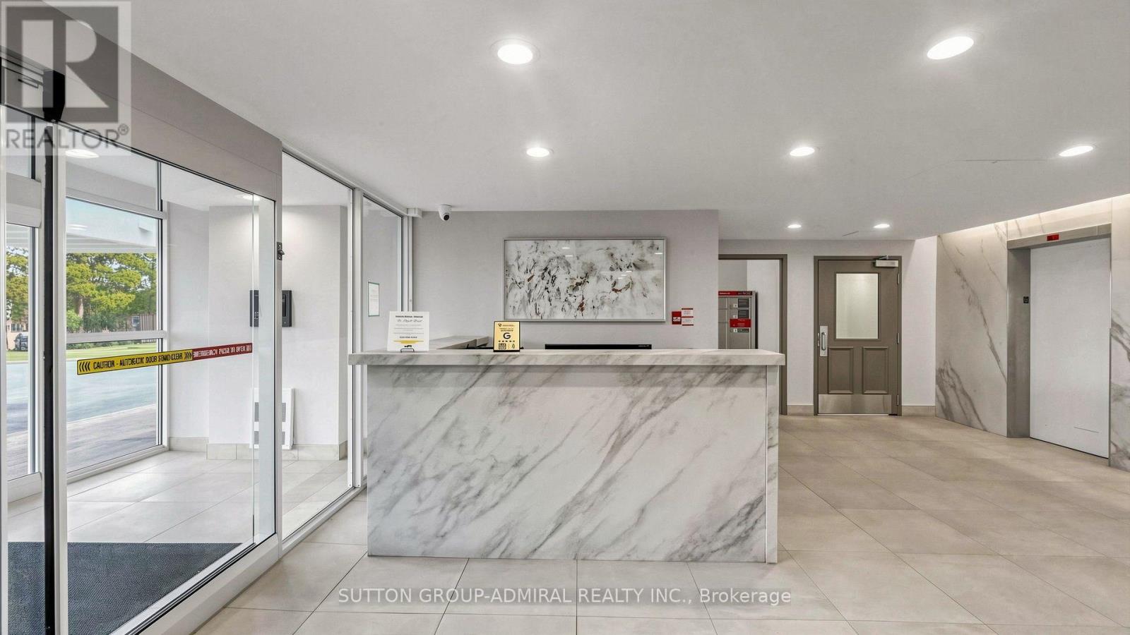 #1804 2550 PHARMACY AVENUE - 4
