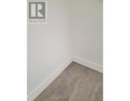 #215 - 5 Massey Square, Toronto, ON M4C5L6 Photo 10