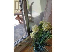 #215 - 5 Massey Square, Toronto, ON M4C5L6 Photo 11