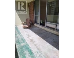 #215 - 5 Massey Square, Toronto, ON M4C5L6 Photo 13