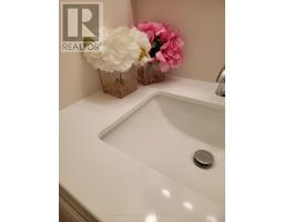 #215 - 5 Massey Square, Toronto, ON M4C5L6 Photo 18