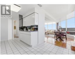 1705 - 110 Promenade Circle, Vaughan, ON L4J7W8 Photo 11
