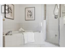 1705 - 110 Promenade Circle, Vaughan, ON L4J7W8 Photo 18