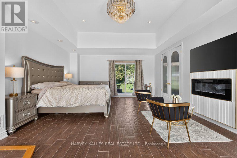 28 PUTTING GREEN CRESCENT - 21
