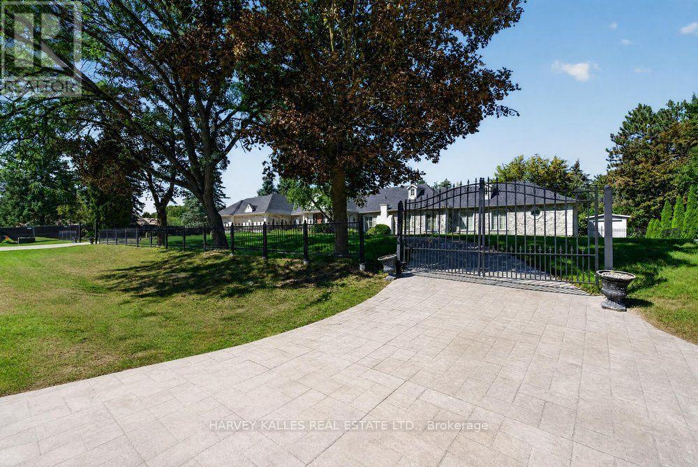 28 PUTTING GREEN CRESCENT - 3
