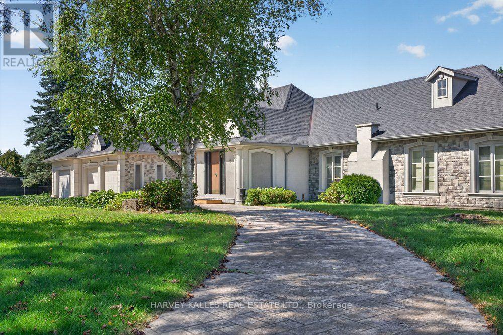 28 PUTTING GREEN CRESCENT - 6