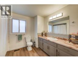 143 Sunrise Place, Kitchener, ON N2B3S8 Photo 17