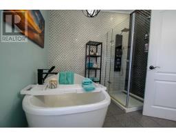 59 Anderson Street thumbnail 37
