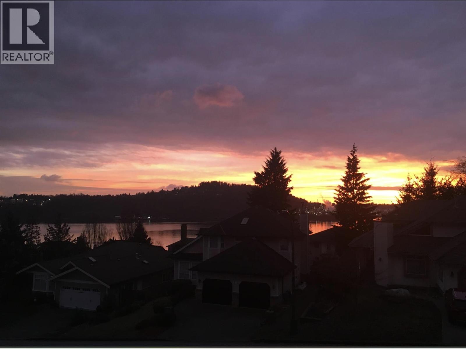 318 ROCHE POINT DRIVE, North Vancouver