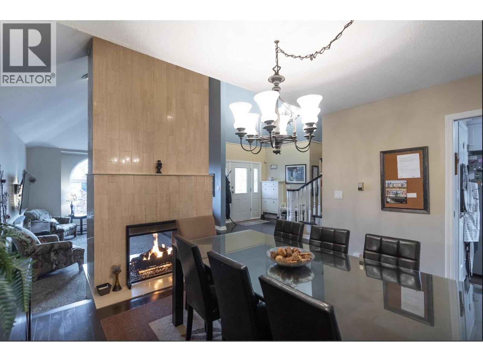 318 ROCHE POINT DRIVE, North Vancouver