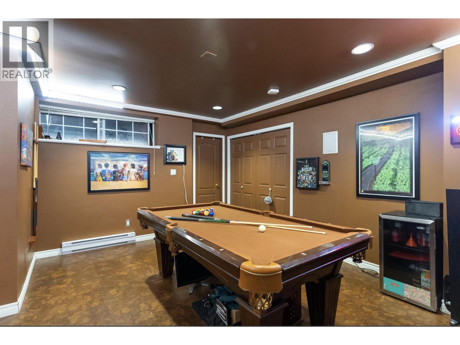 318 ROCHE POINT DRIVE, North Vancouver