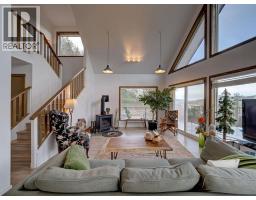 5280 Cecil Hill Road, Madeira Park, BC V0N2H1 Photo 10