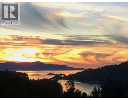 5280 Cecil Hill Road, Madeira Park, BC V0N2H1 Photo 15