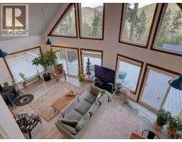 5280 Cecil Hill Road, Madeira Park, BC V0N2H1 Photo 21