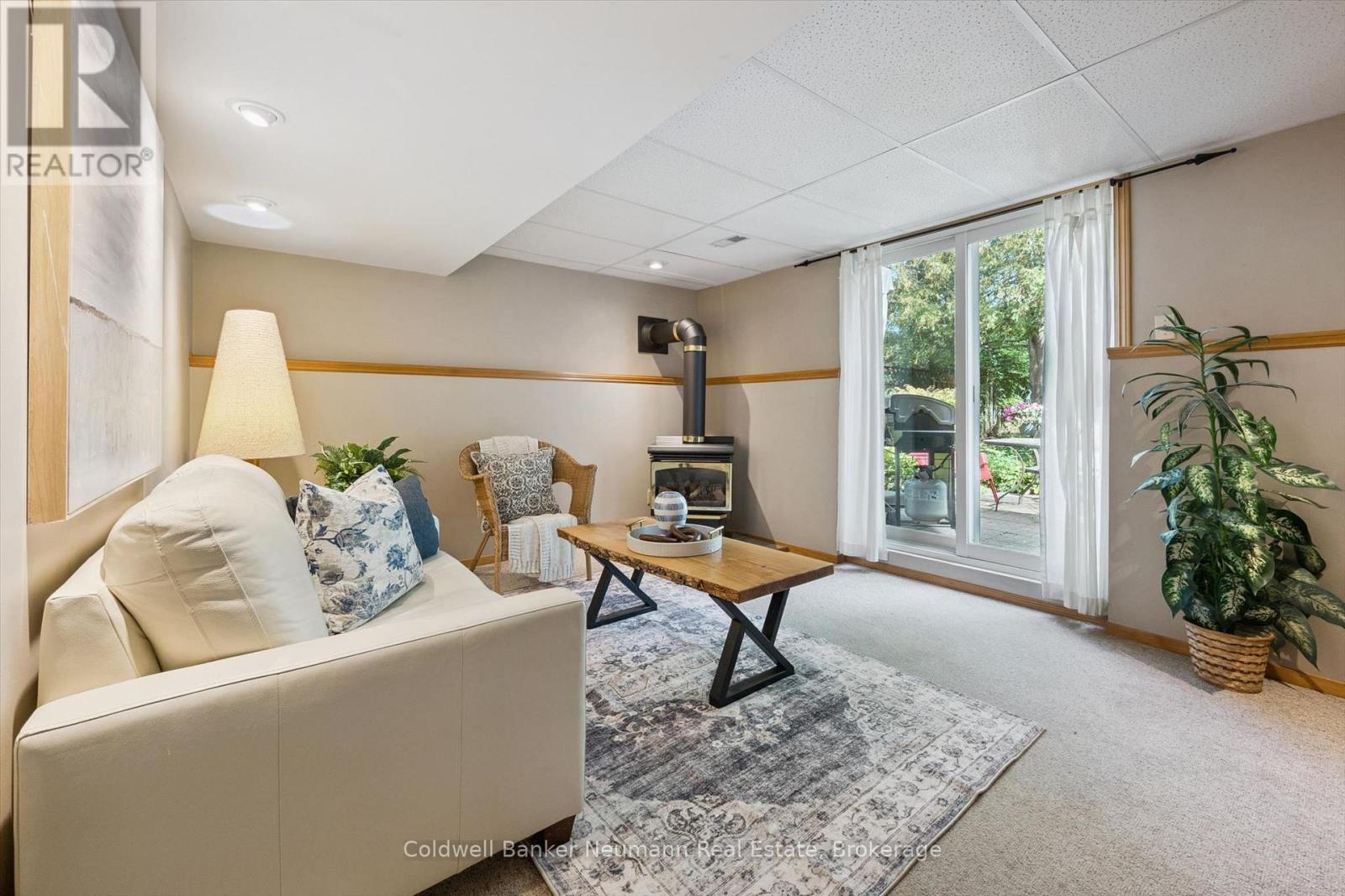 24 BRIARLEA ROAD - 19