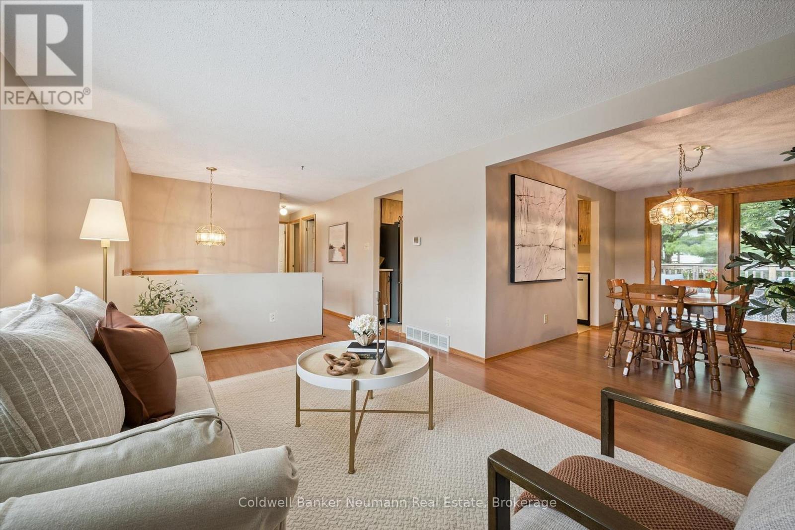 24 BRIARLEA ROAD - 4