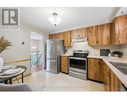 Family room - 24 Briarlea Road, Guelph, ON N1G3H5 Photo 9