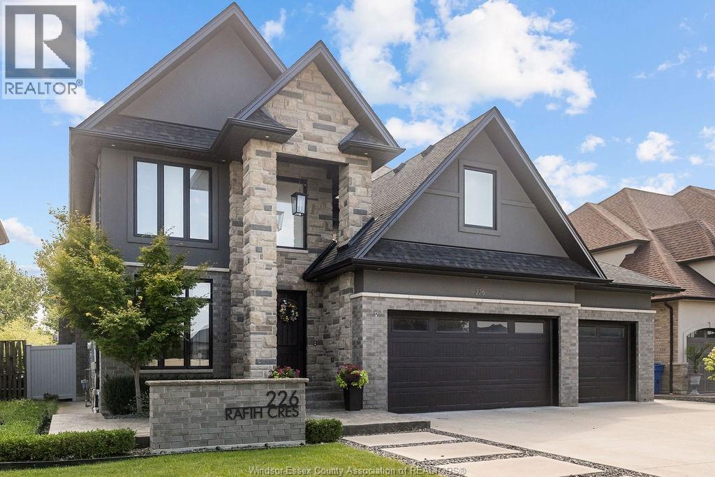 226 RAFIH CRESCENT - 4