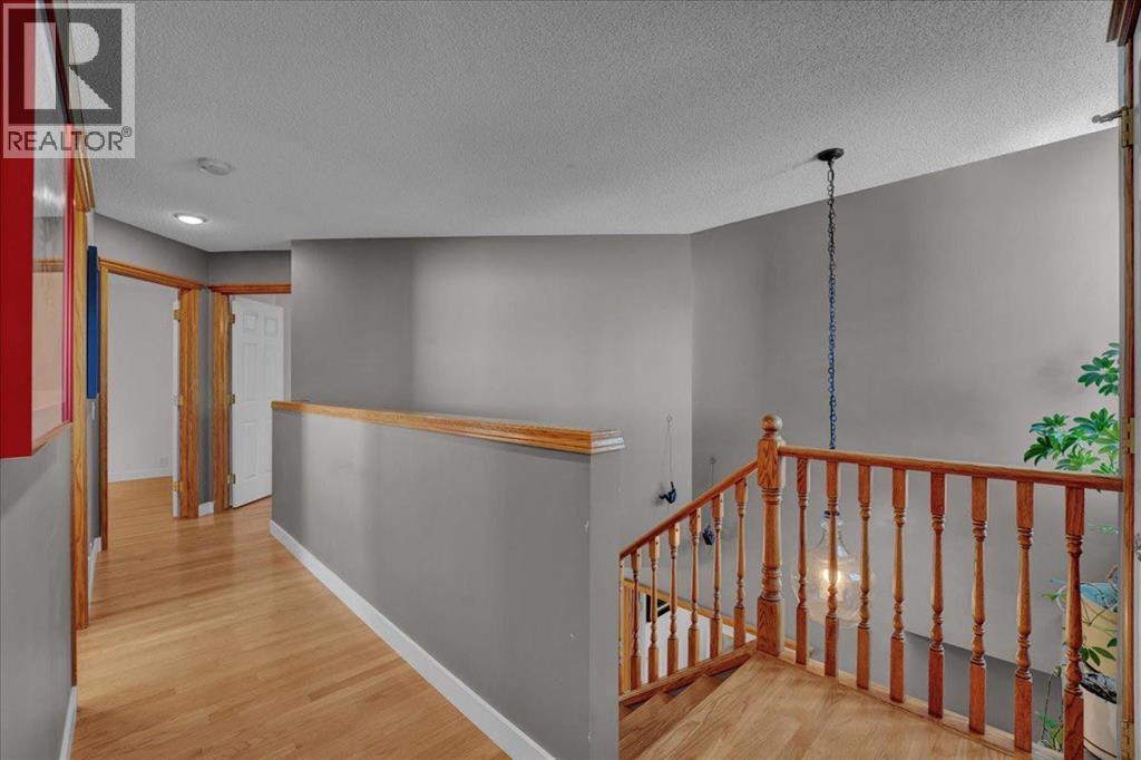 50 Springbank Crescent SW - photo 18