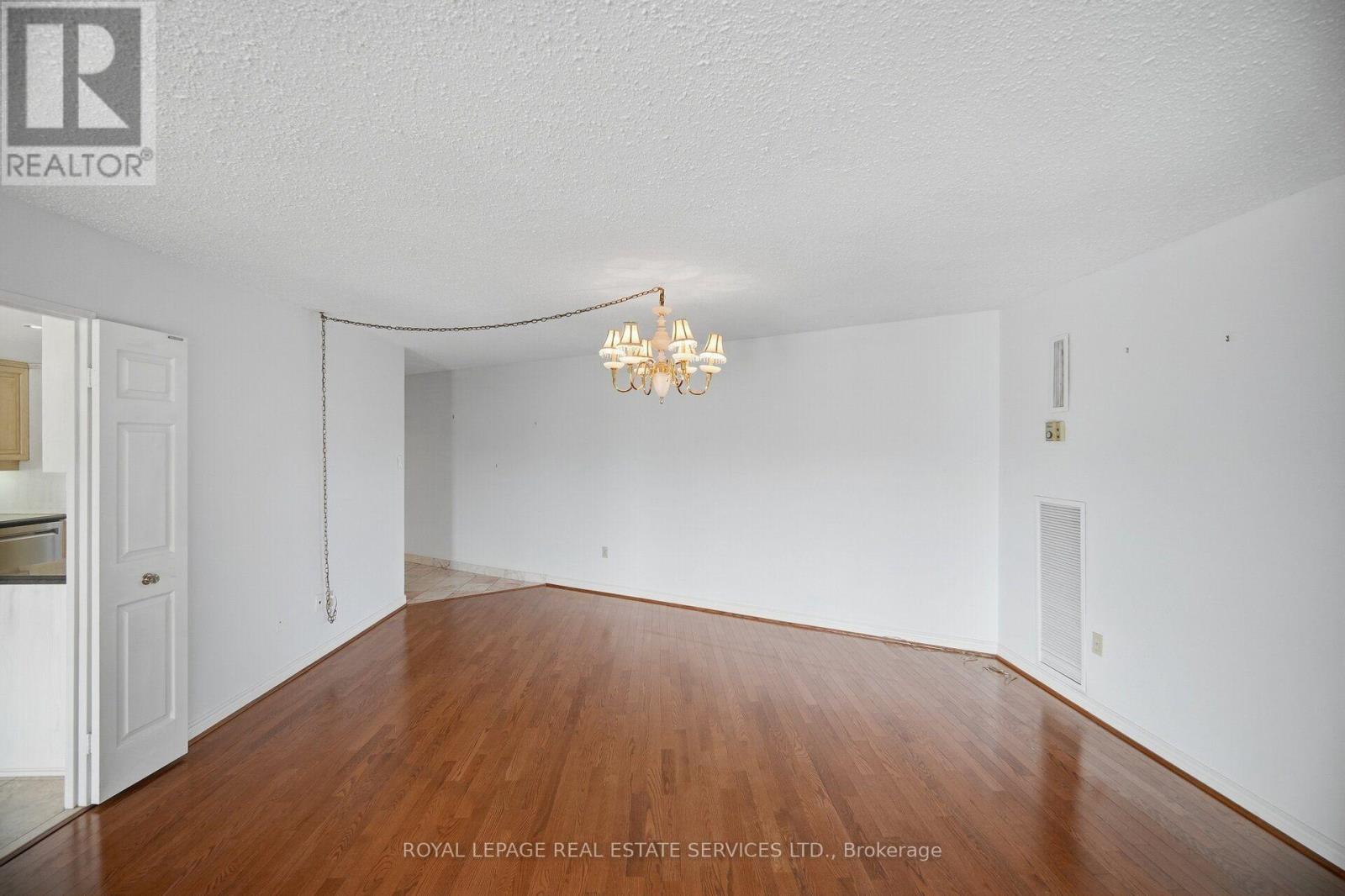#2305 2010 ISLINGTON AVENUE - 20