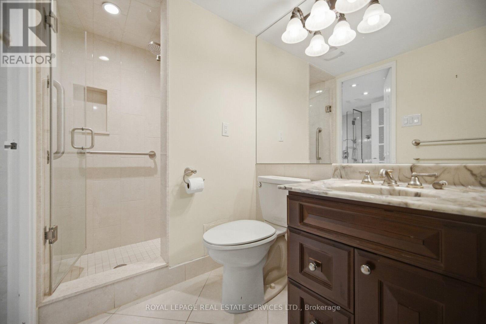 #2305 2010 ISLINGTON AVENUE - 26