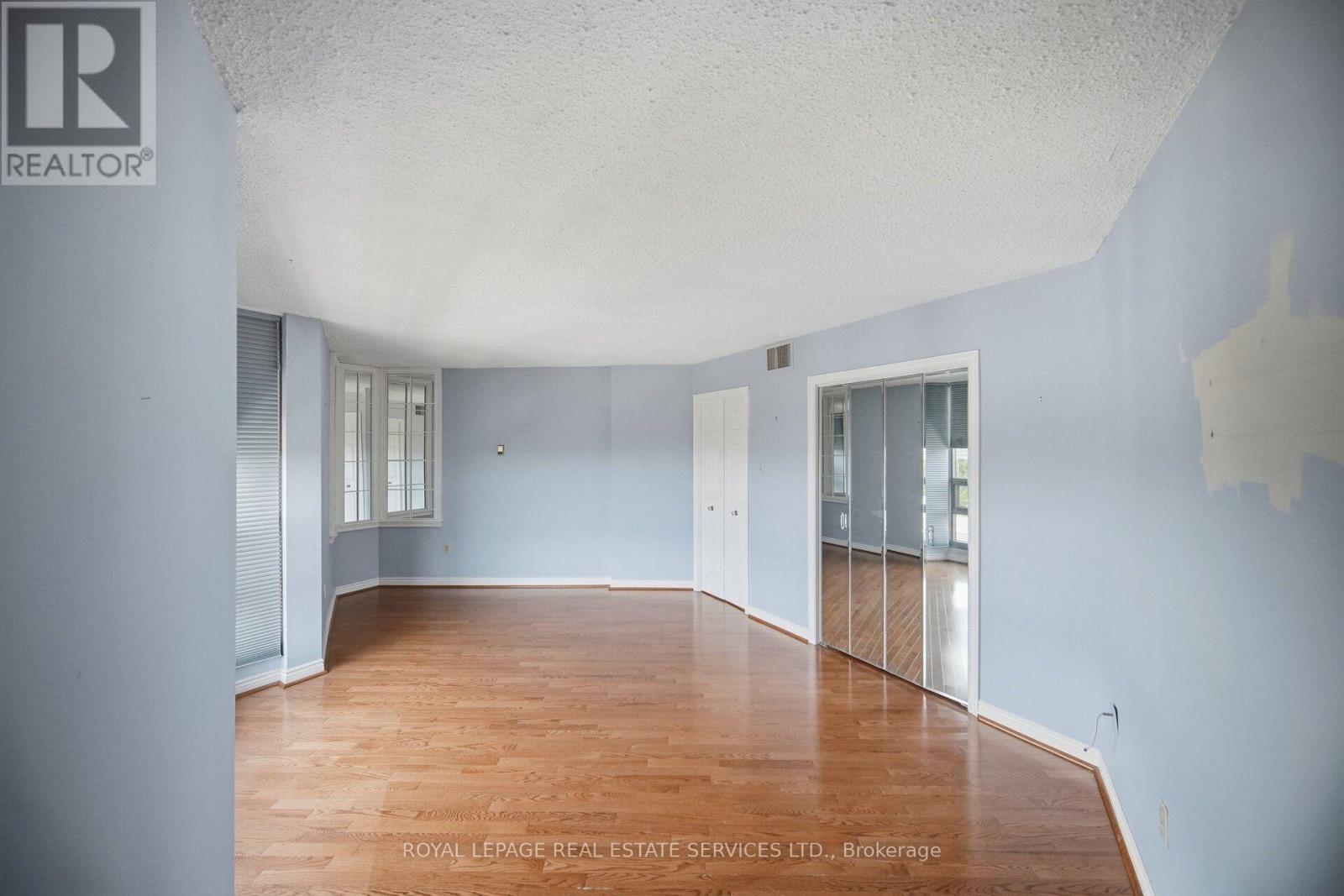 #2305 2010 ISLINGTON AVENUE - Image 32
