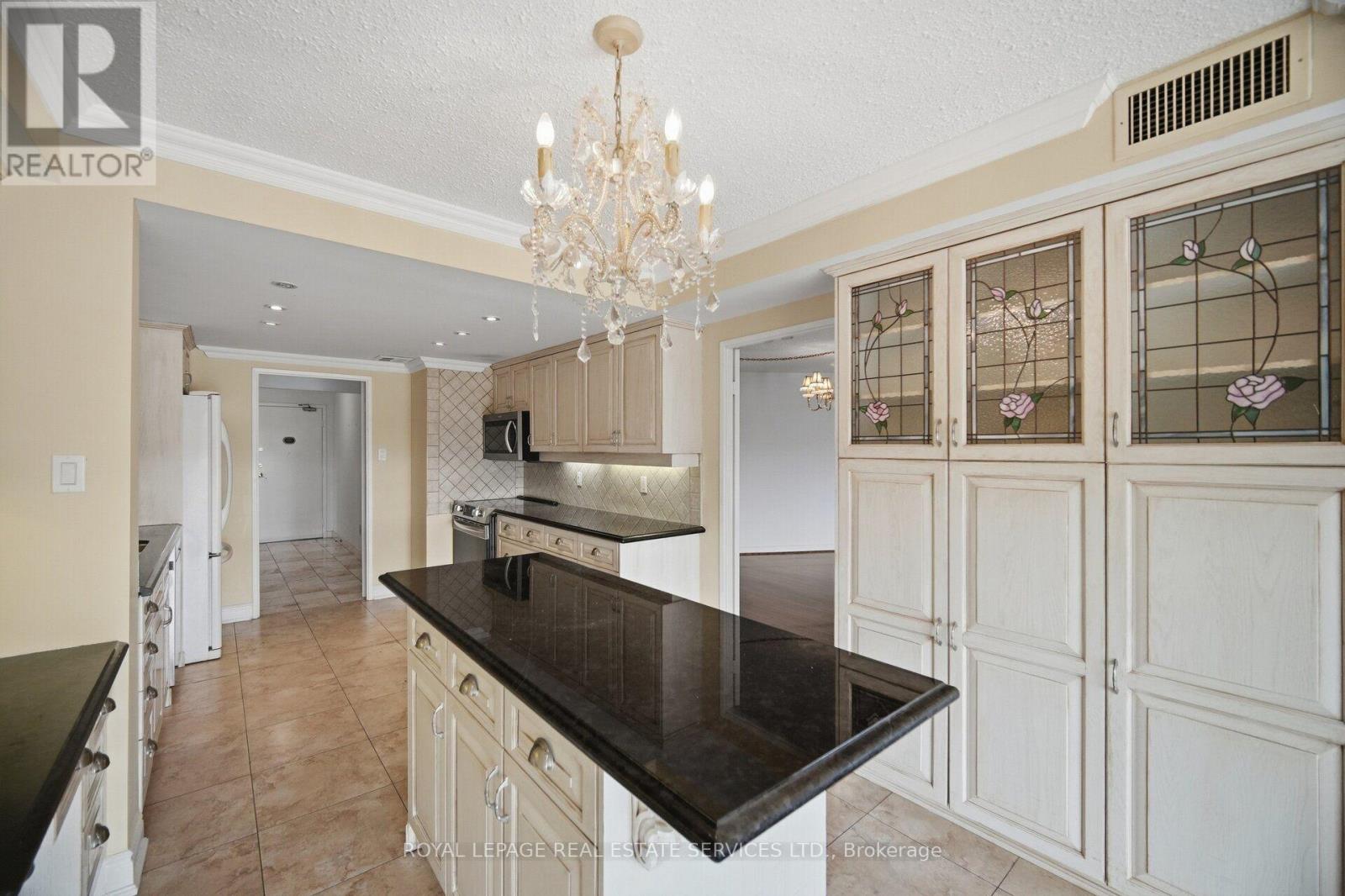 #2305 2010 ISLINGTON AVENUE - 9