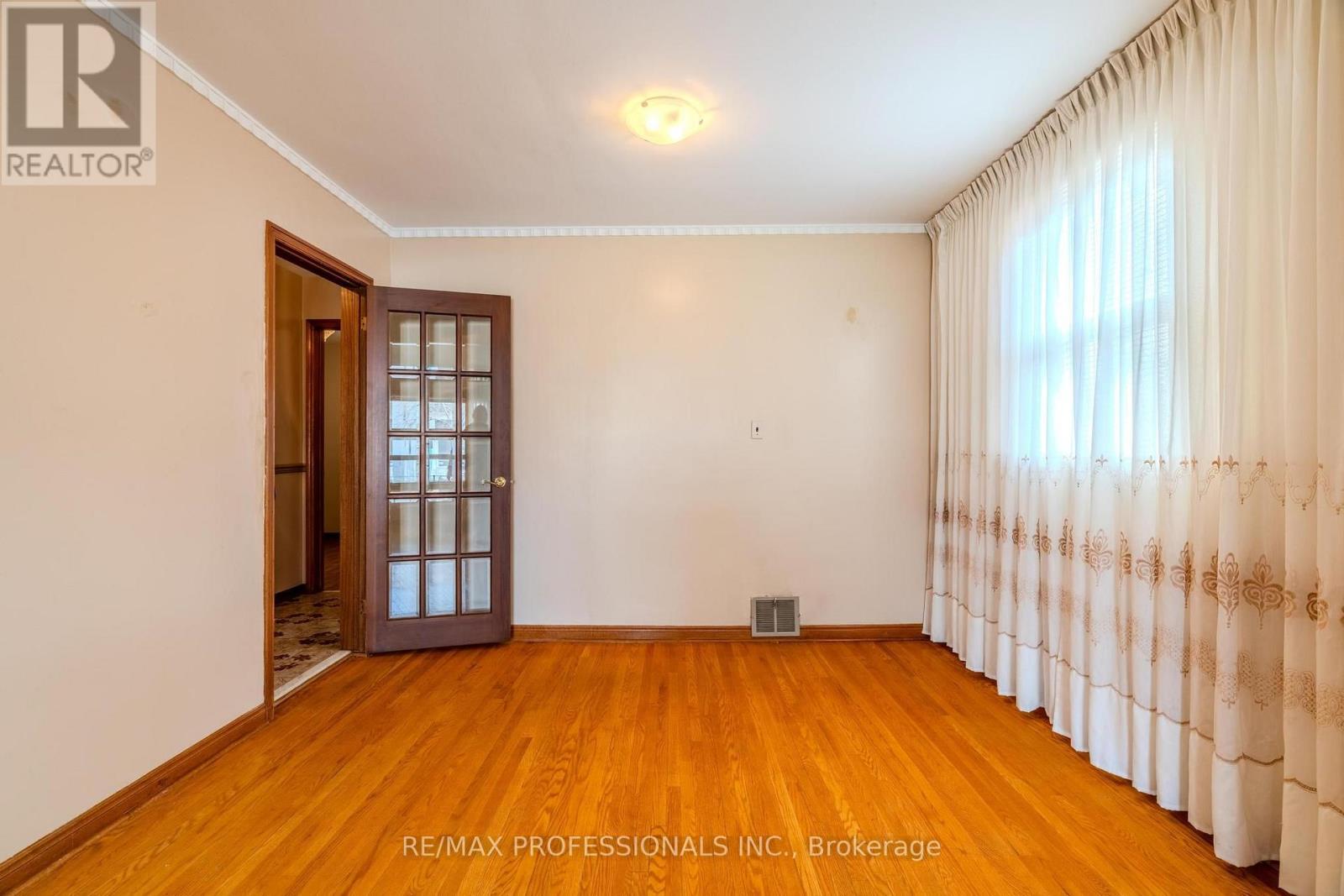 45 CHARTWELL ROAD - 10