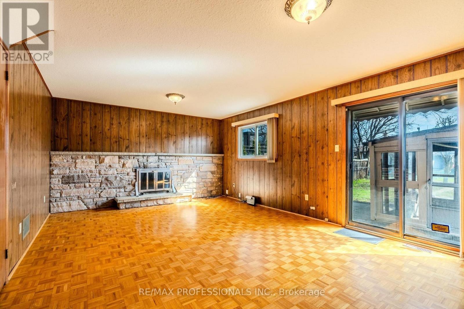 45 CHARTWELL ROAD - 17
