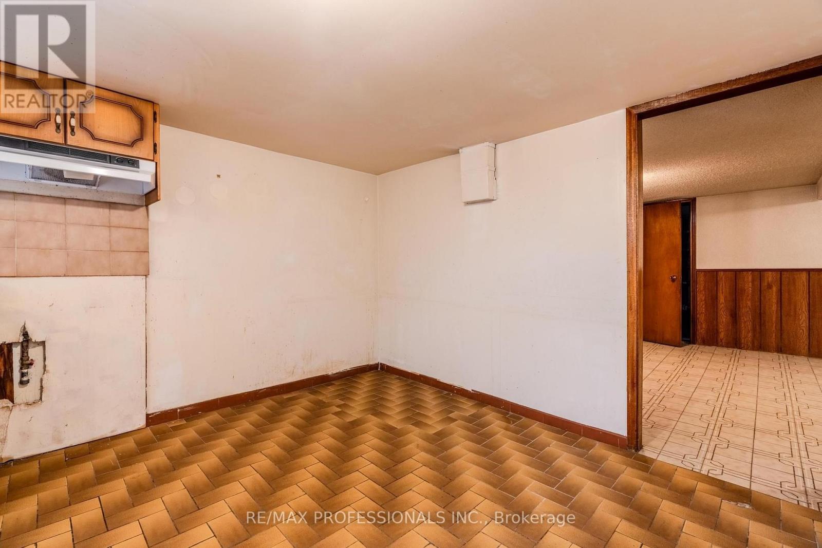 45 CHARTWELL ROAD - 20