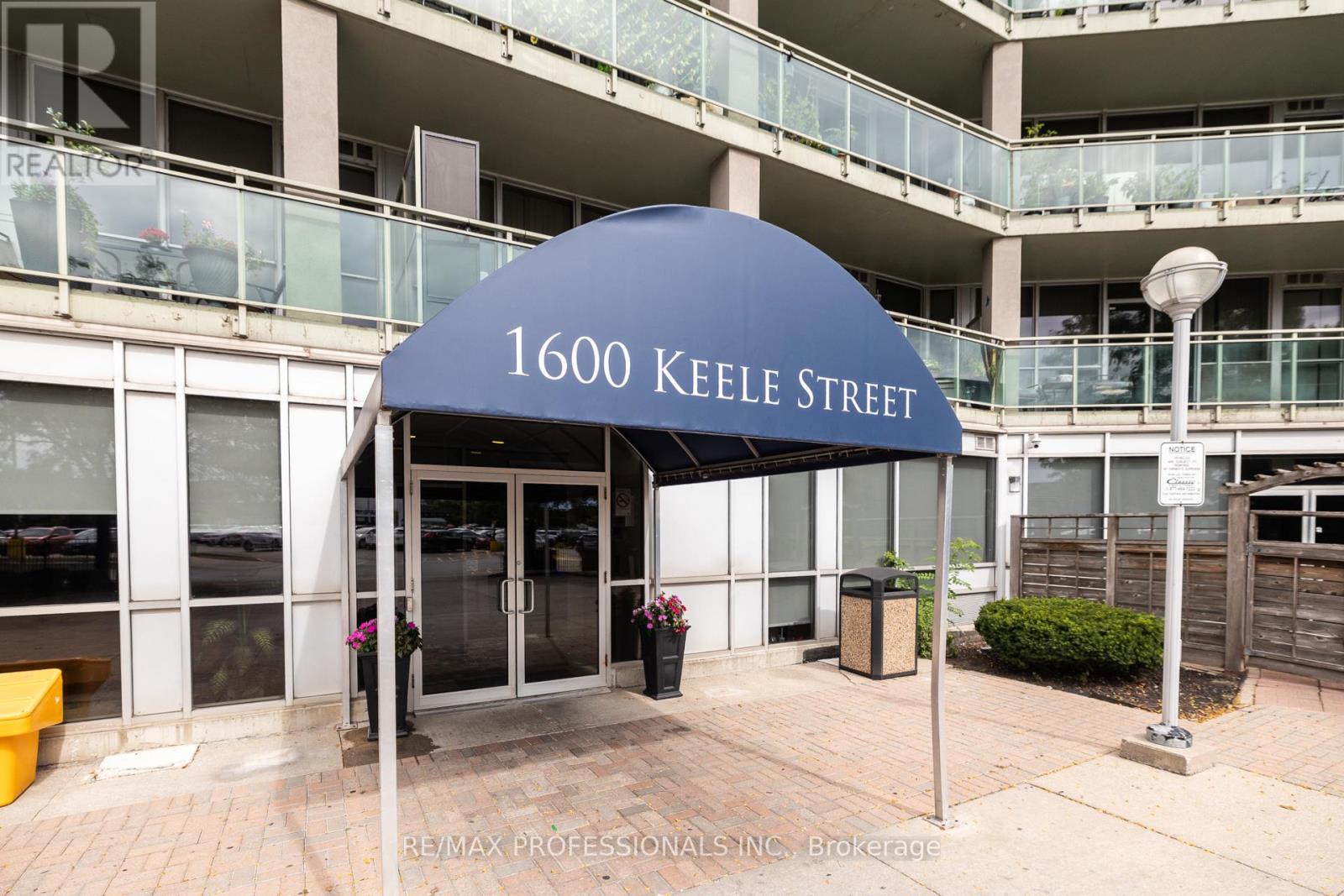 #1019 1600 KEELE STREET - Image 27