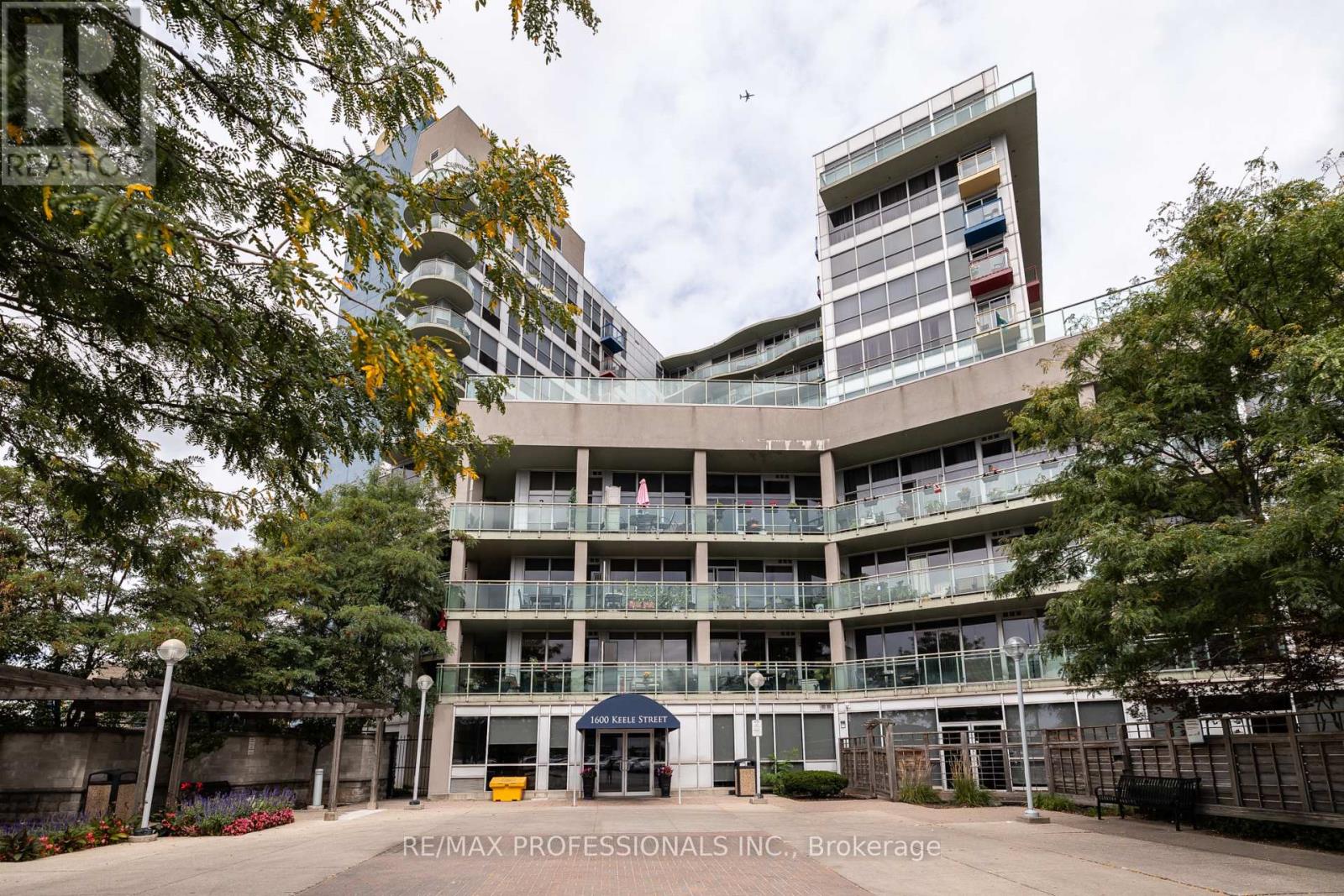 #1019 1600 KEELE STREET - Image 28