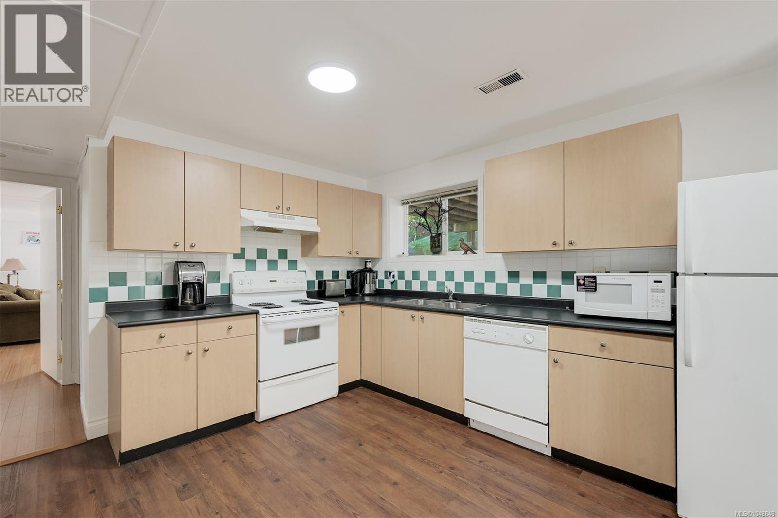 1215 Cloake Hill Rd - 27