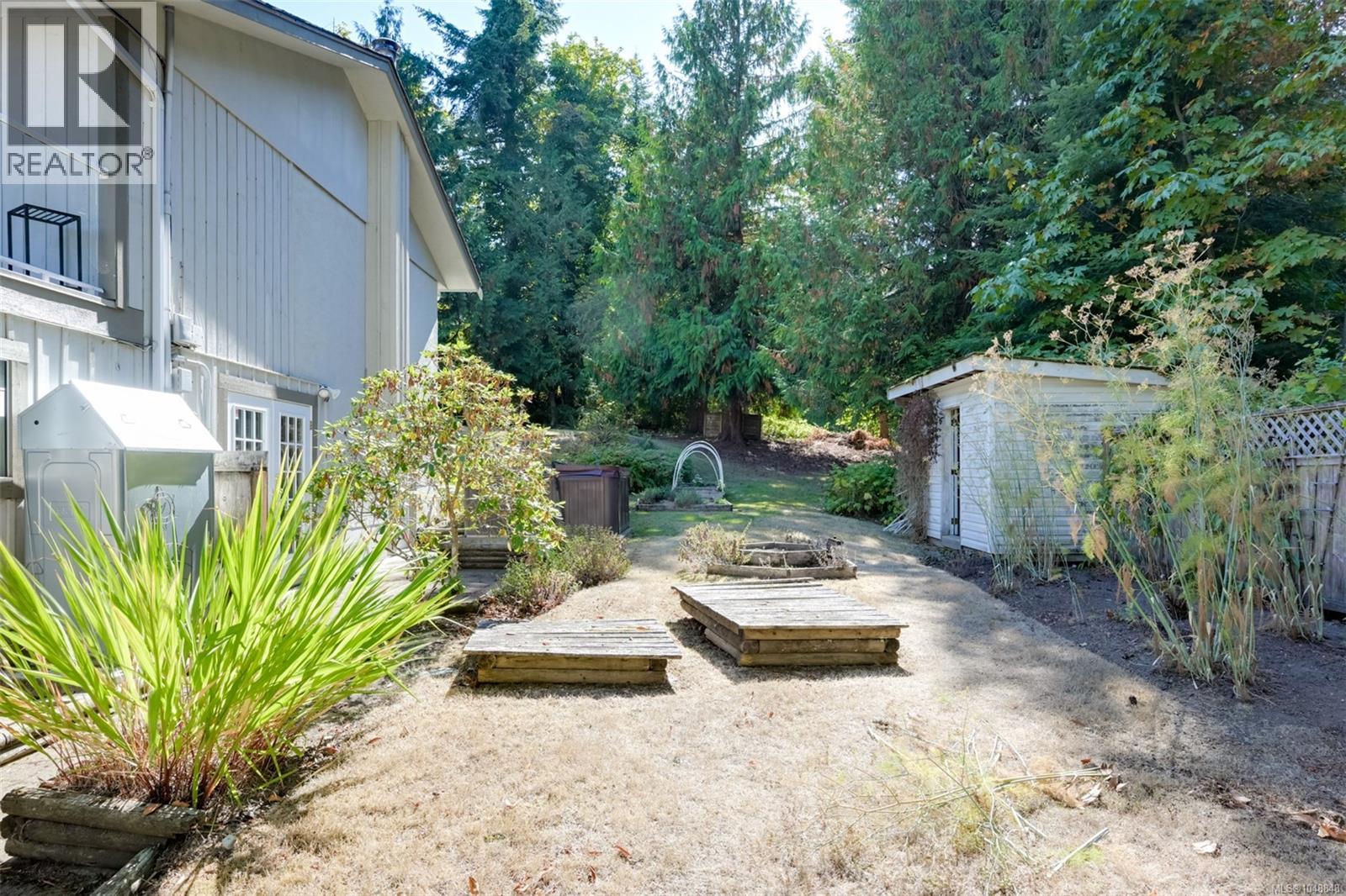 1215 Cloake Hill Rd - 34