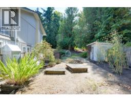 1215 Cloake Hill Rd, North Saanich, BC V8L5K3 Photo 34