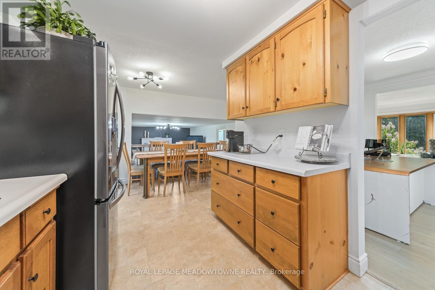 164 HENRY STREET - 16