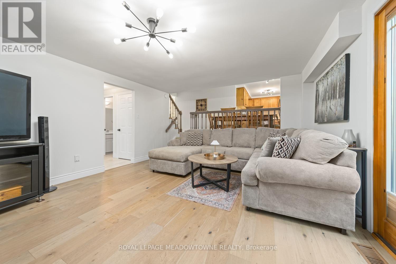 164 HENRY STREET - 22